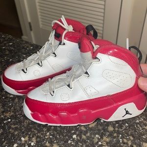 Retro Jordan’s 9c